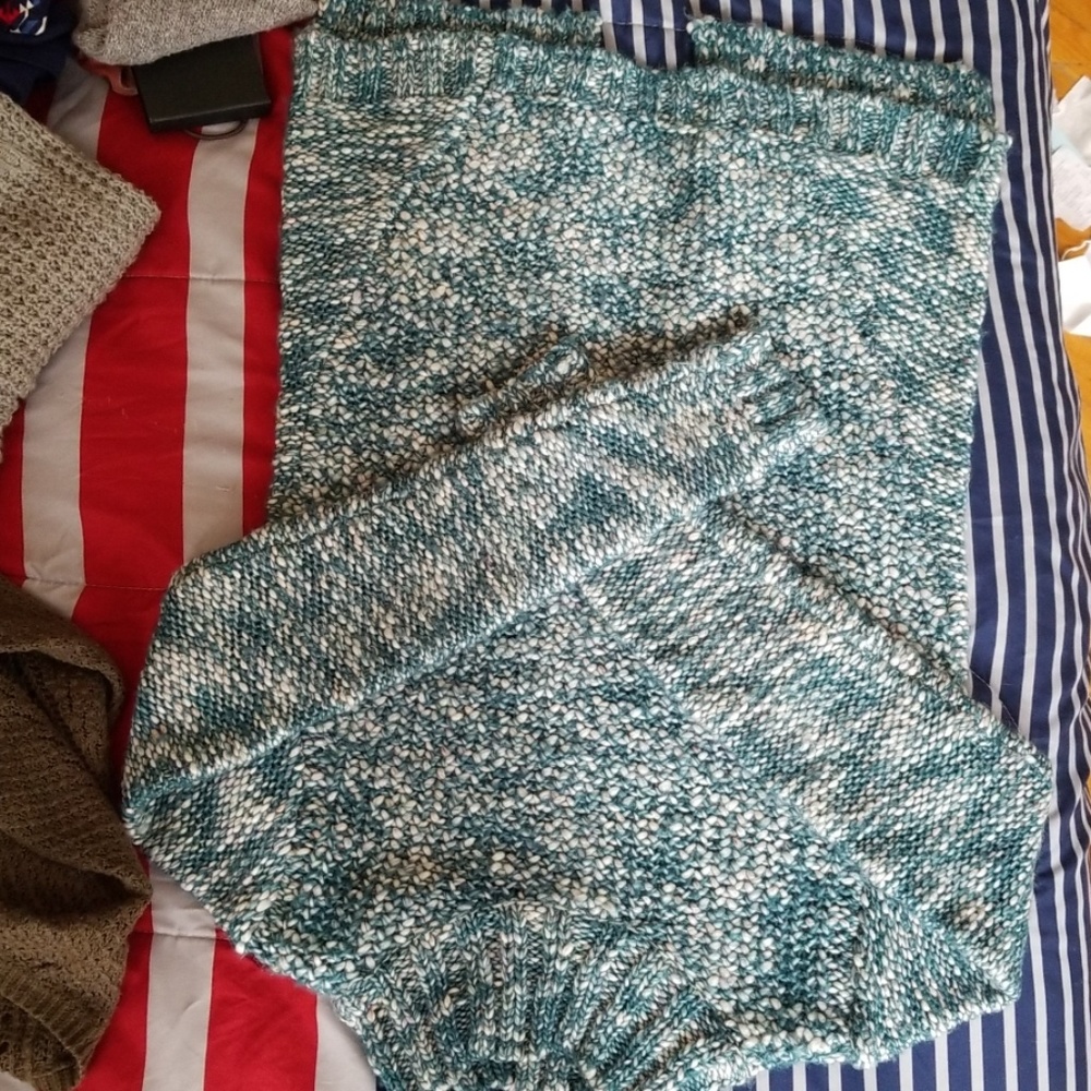Turtles neck sweater